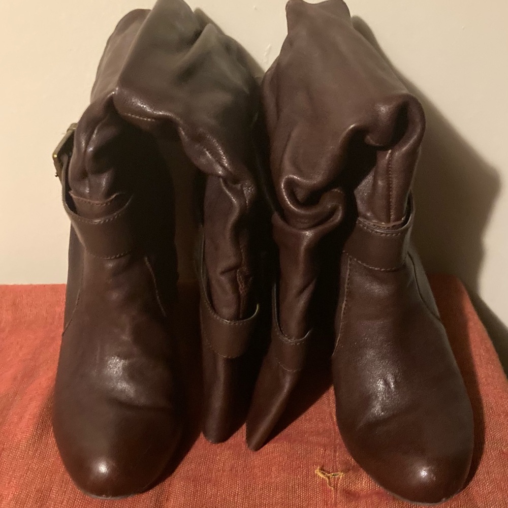 Gorgeous Jessica Simpson Boots - Picture 5 of 6